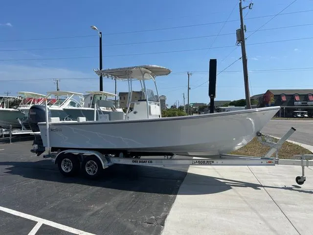 Slide: The Image of May-Craft 2300 CAPE CLASSIC 2025 - 4