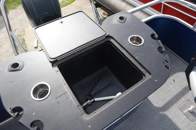 Slide: The Image of Lowe SF 232 2018 - 16