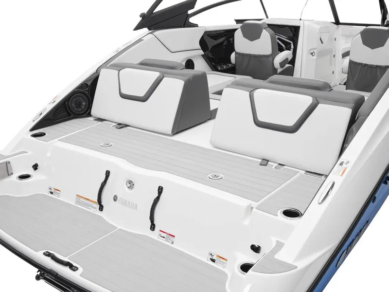 Slide: The Image of Yamaha AR250 2025 - 16