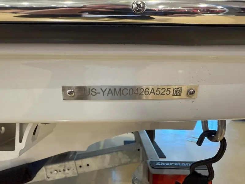 Slide: The Image of Yamaha 195S 2025 - 21