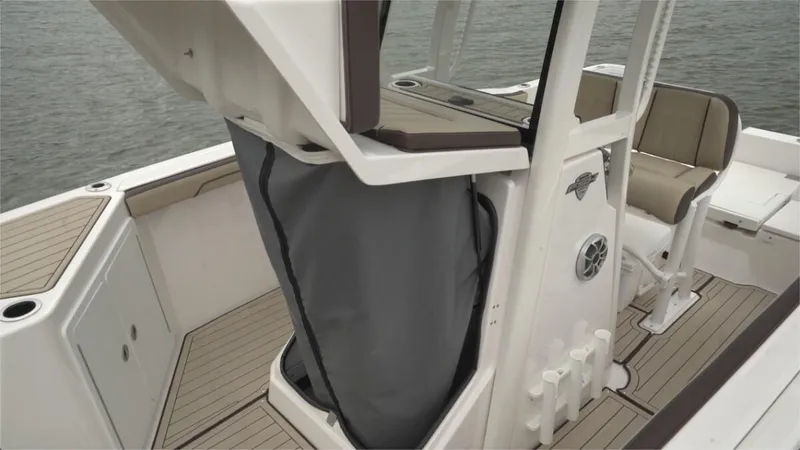 Slide: The Image of Yamaha 255 FSH Sport H 2025 - 3