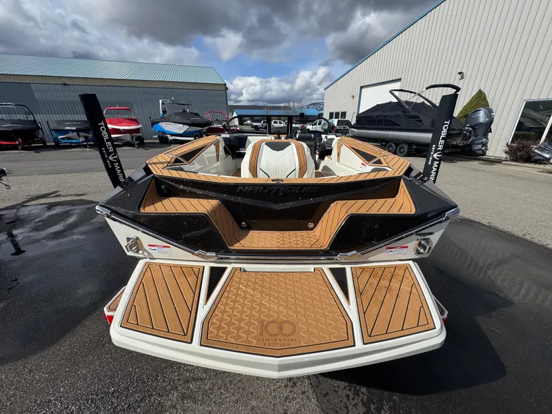 Slide: The Image of Nautique Ski Nautique 2025 - 9