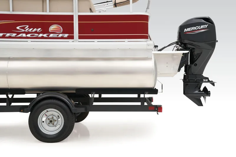 Slide: The Image of Manufacturer Provided Image: Sun Tracker Party Barge 18 DLX - 41