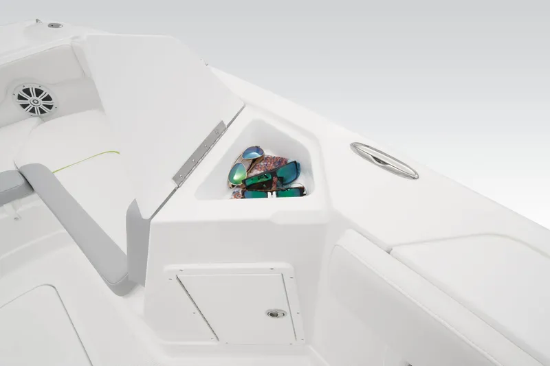 Slide: The Image of Tahoe 2150 CC - 42