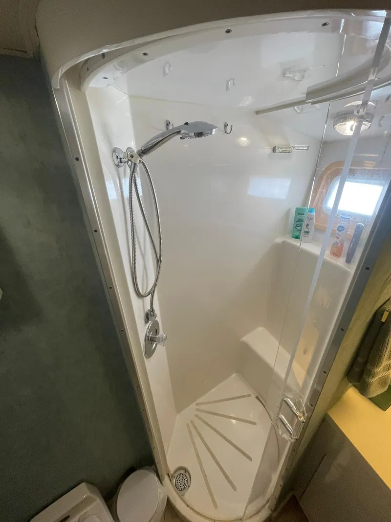 Slide: The Image of VIP STATEROOM SHOWER - 34