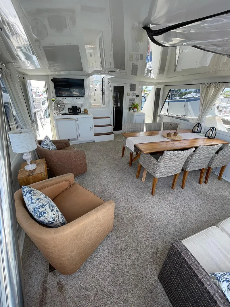 Slide: The Image of Hatteras 52 Motor Yacht 1995 - 56