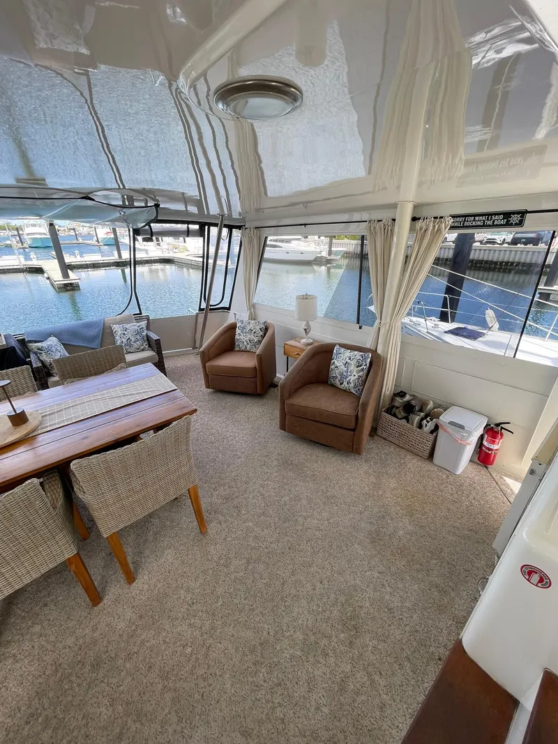 Slide: The Image of Hatteras 52 Motor Yacht 1995 - 59