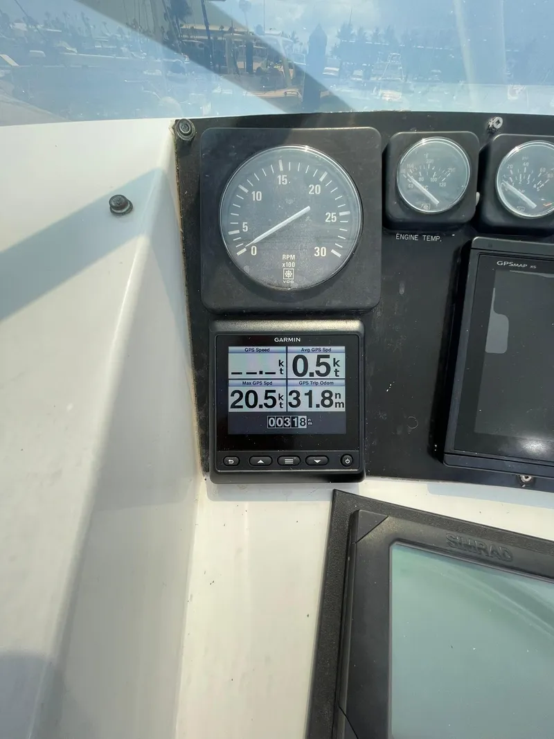 Slide: The Image of Hatteras 52 Motor Yacht 1995 - 82