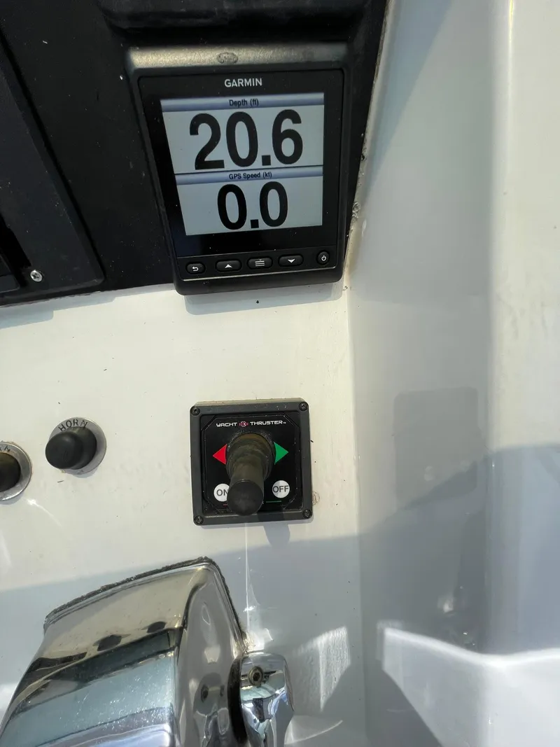 Slide: The Image of Hatteras 52 Motor Yacht 1995 - 85