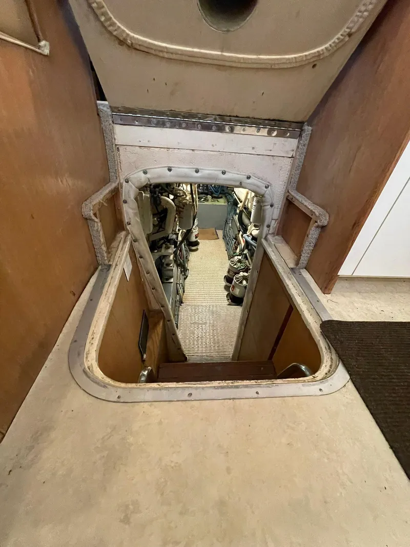 Slide: The Image of ENGINE ROOM ENTRANCE - 89