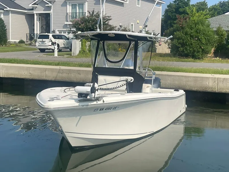 Slide: The Image of 2005 MCKEE CRAFT 22 FREEDOM CENTER CONSOLE - 3