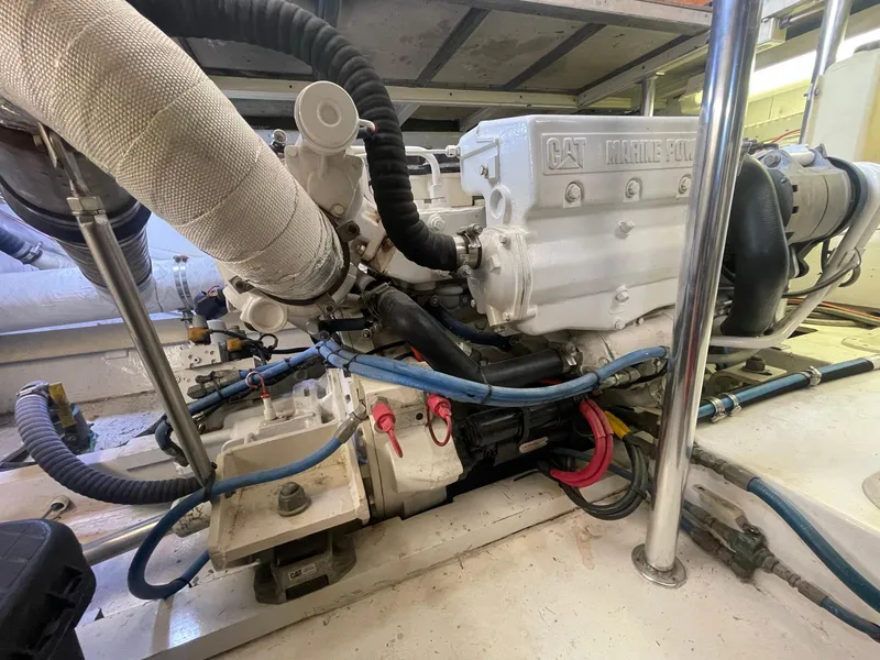 Slide: The Image of NEW 2009 CATERPILLAR C9'S W/NEW GEARS!! - 4