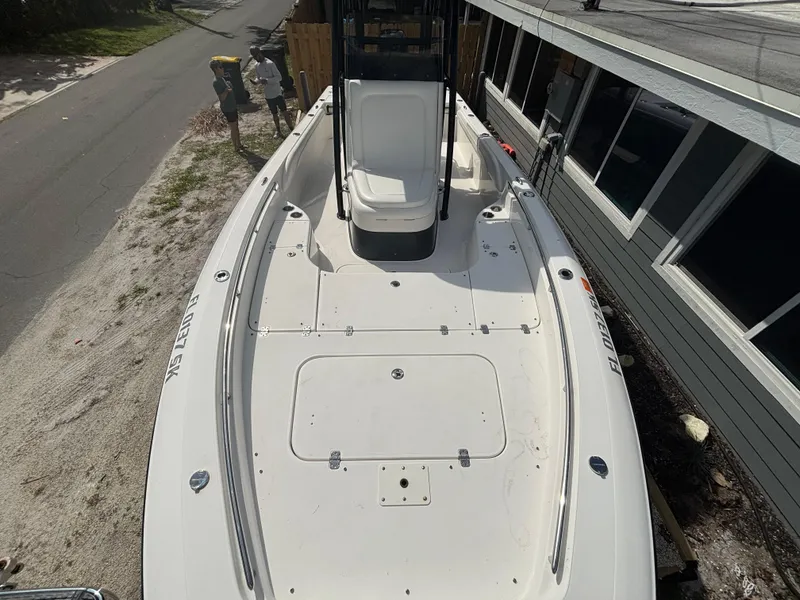Slide: The Image of 2016 ShearWater 260 Carolina Bay boat docked beside a building. - 20