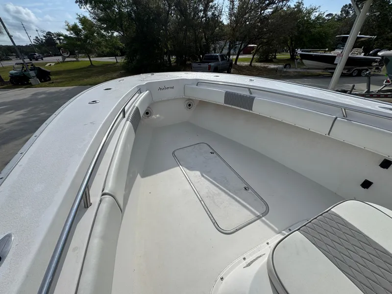 Slide: The Image of 2006 Cape Horn 31 T boat deck with seating and storage compartments. - 19