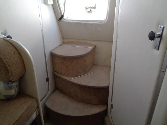 Slide: The Image of Interior stairs of 2002 Bayliner 2855 Ciera boat cabin. - 23