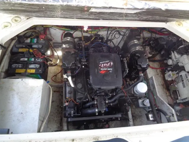 Slide: The Image of Engine compartment of a 2002 Bayliner 2855 Ciera with MerCruiser 350 MAG MPI engine. - 26