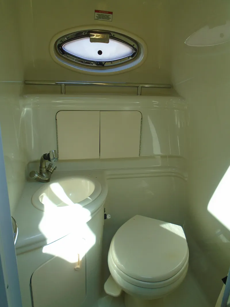 Slide: The Image of Sea Ray 280 Sundancer 2007 - 6