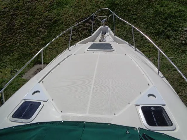 Slide: The Image of 2001 Regal Commodore 2760 boat deck with railing, viewed from above. - 6