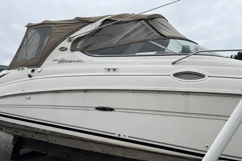 Slide: The Image of Sea Ray 280 Sundancer 2004 - 2