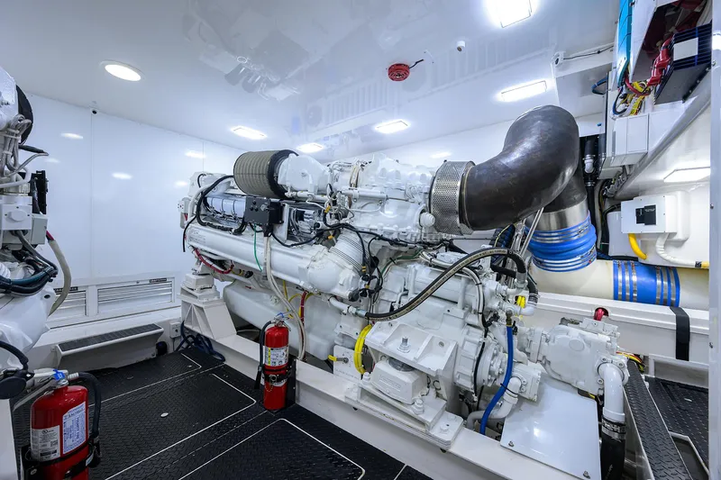 Slide: The Image of Viking 82 BLU FROG - Engine Room - 58