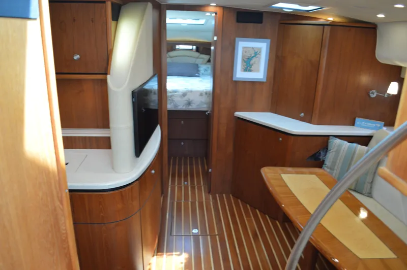 Slide: The Image of Tiara 4300 Sovran 2006 - 50