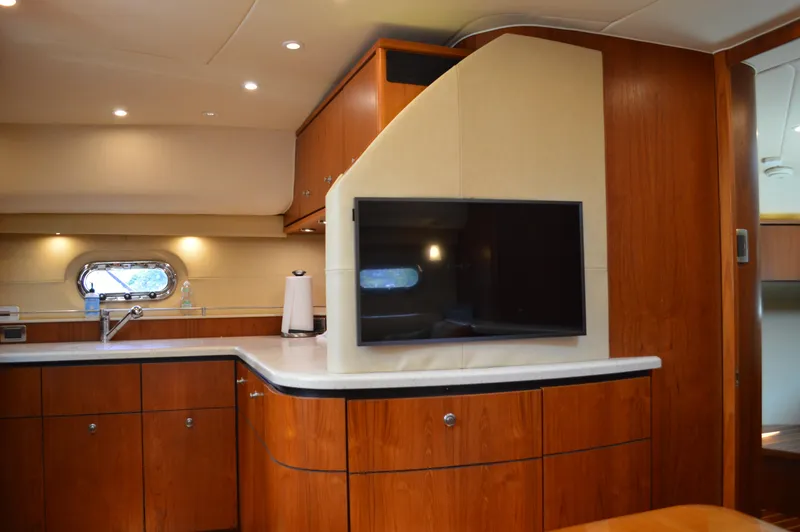 Slide: The Image of Tiara 4300 Sovran 2006 - 52