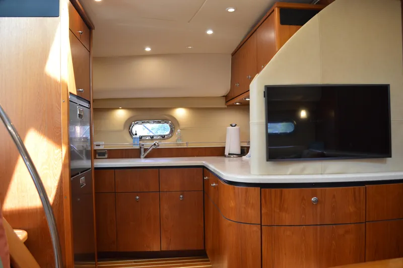 Slide: The Image of Tiara 4300 Sovran 2006 - 53