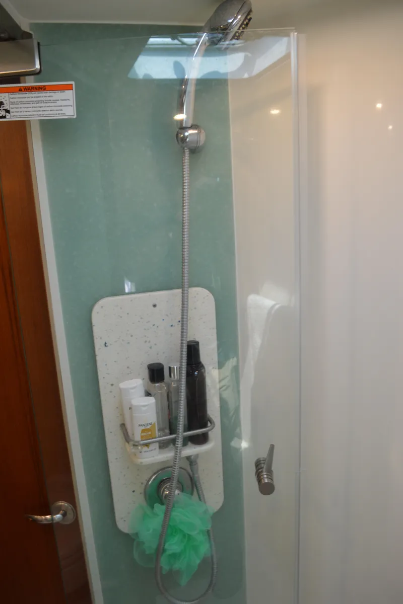 Slide: The Image of Tiara 4300 Sovran 2006 - 79