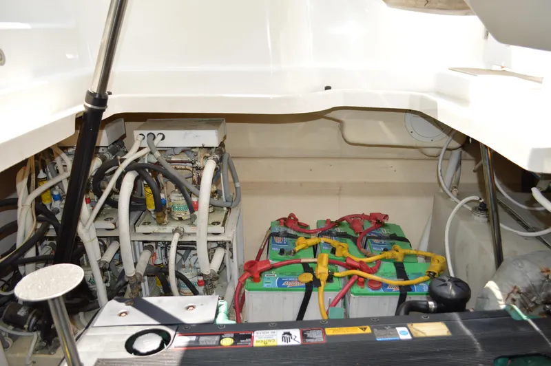 Slide: The Image of Tiara 4300 Sovran 2006 - 89