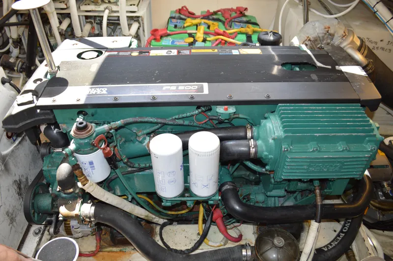 Slide: The Image of Tiara 4300 Sovran 2006 - 91