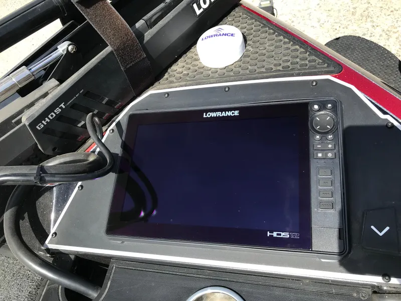 Slide: The Image of Lowrance HDS-12 fishfinder on 2023 Ranger Z520R Ranger Cup Equipped boat dashboard. - 8
