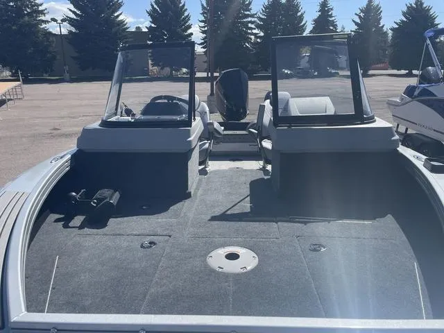 Slide: The Image of Starcraft Mariner 210 XS 2025 - 7