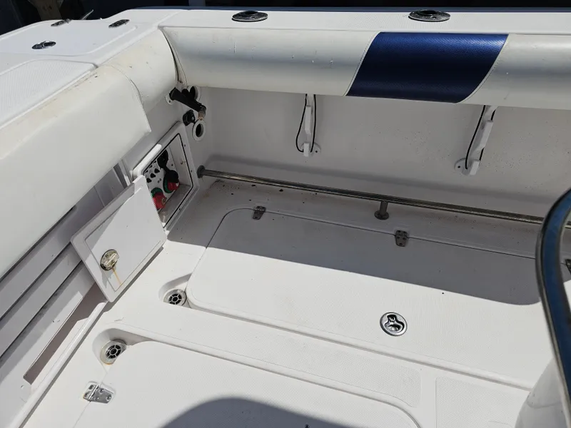 Slide: The Image of Pro-Line 29 Grande Sport 2008 - 50