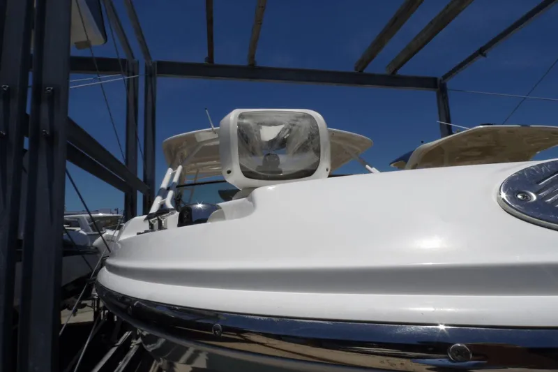Slide: The Image of Boston Whaler 270 Vantage 2016 - 35
