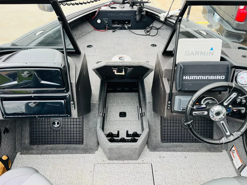 Slide: The Image of 2023 Tracker Targa V-19 WT boat interior with Garmin and Humminbird electronics. - 25