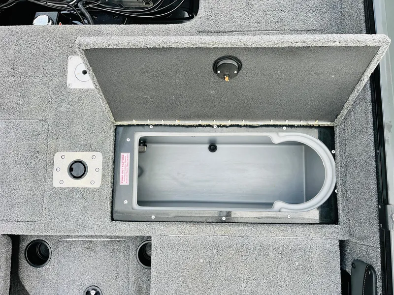 Slide: The Image of Tracker Targa V-19 WT 2023 - 50