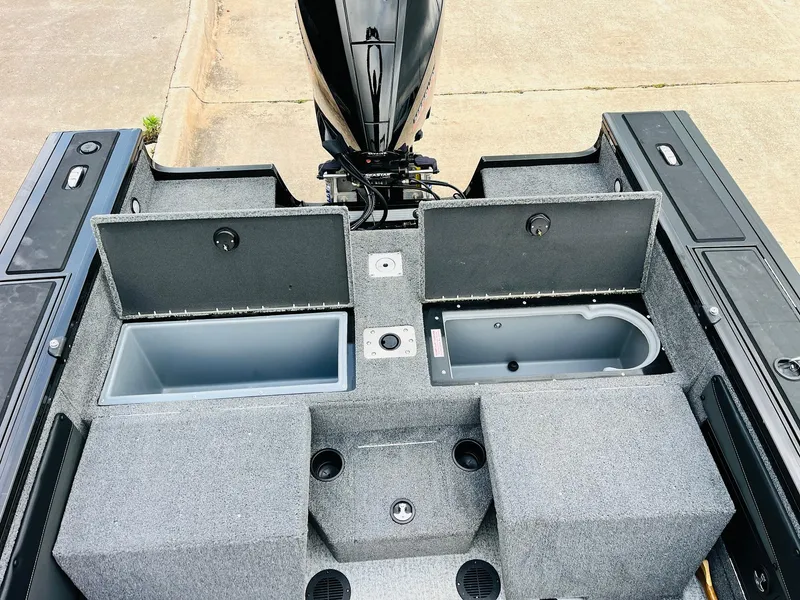 Slide: The Image of Tracker Targa V-19 WT 2023 - 53