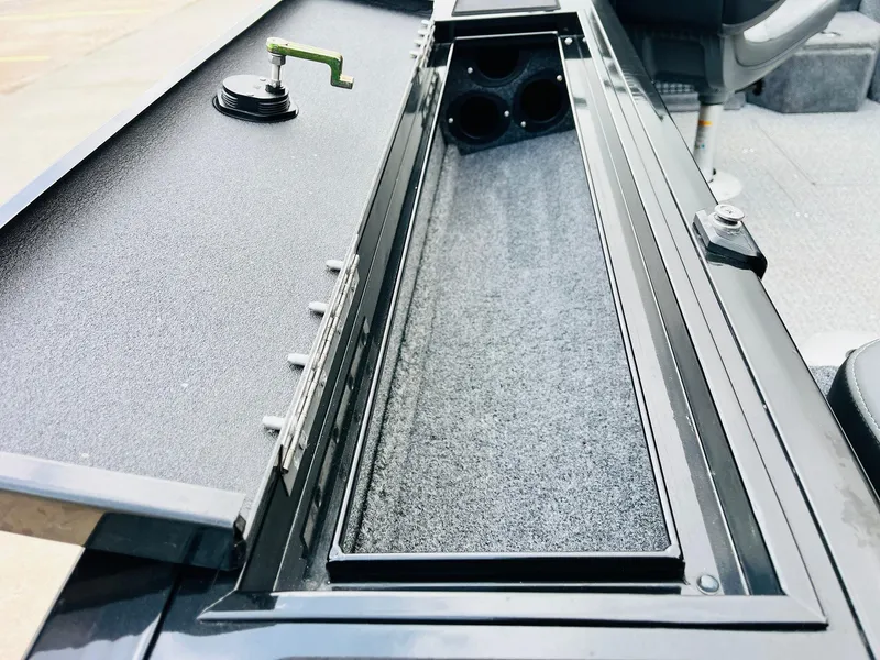 Slide: The Image of Tracker Targa V-19 WT 2023 - 59