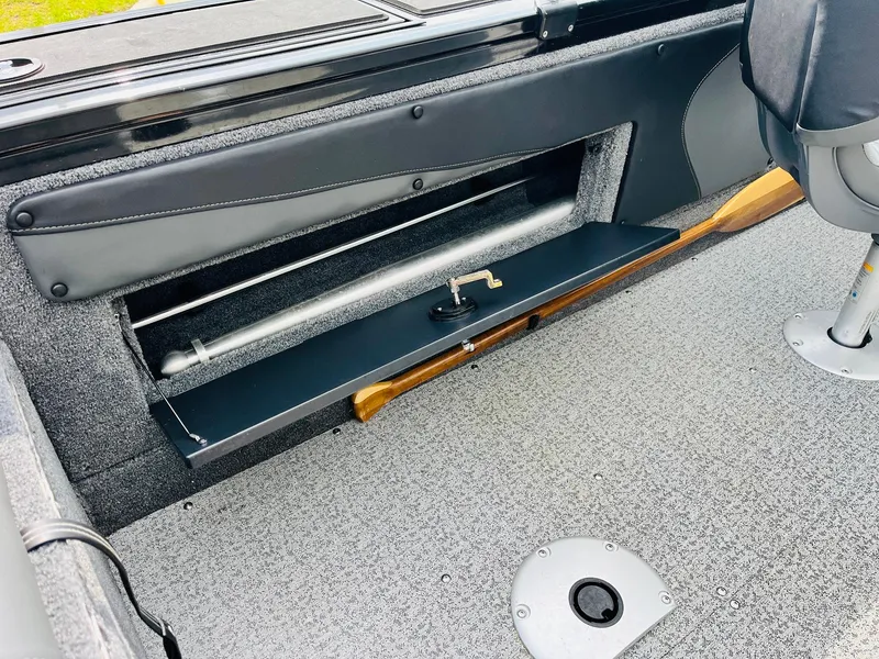 Slide: The Image of Tracker Targa V-19 WT 2023 - 63