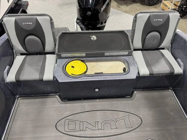 Slide: The Image of Lund 189 Tyee GL Sport 2025 - 12