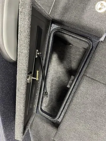 Slide: The Image of Lund 189 Tyee GL Sport 2025 - 21