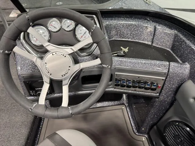 Slide: The Image of Lund 189 Tyee GL Sport 2025 - 8