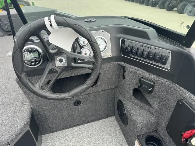 Slide: The Image of Lund 1875 Impact XS Sport 2025 - 8