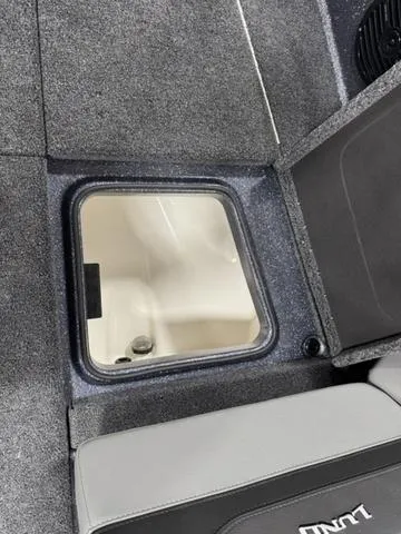 Slide: The Image of Lund 202 Pro-V GL Sport 2025 - 21