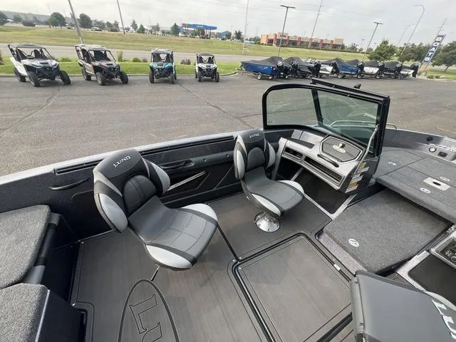 Slide: The Image of Lund 189 Tyee GL Sport 2025 - 21