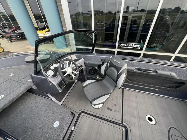 Slide: The Image of Lund 189 Tyee GL Sport 2025 - 22