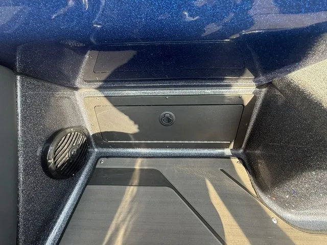 Slide: The Image of Lund 202 Pro-V GL 2025 - 22