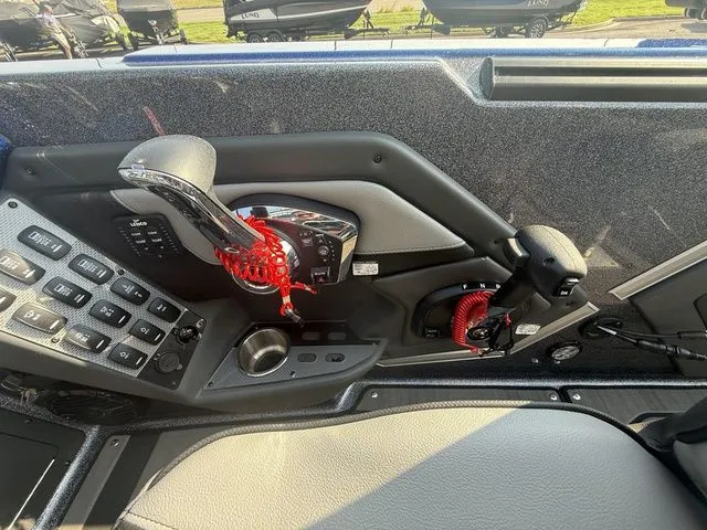 Slide: The Image of Lund 202 Pro-V GL 2025 - 24