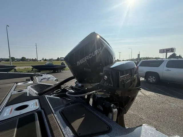 Slide: The Image of Lund 202 Pro-V GL 2025 - 9