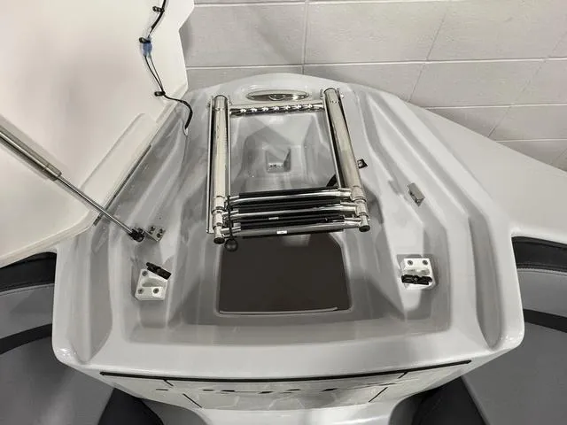 Slide: The Image of Yamaha 255XD 2025 - 11